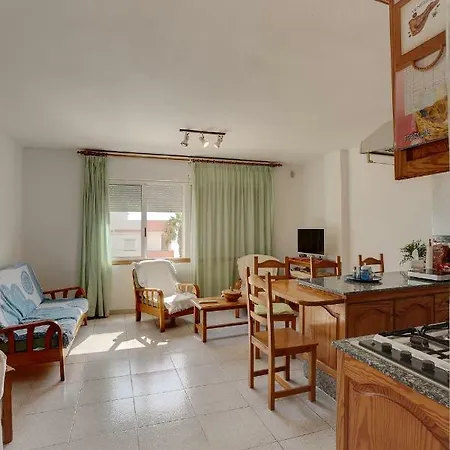 Large On The Ocean Front Appartement *